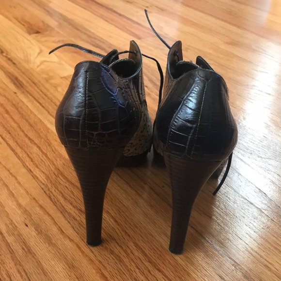 Guess by Marciano Brown High Heels - Picture 3 of 4